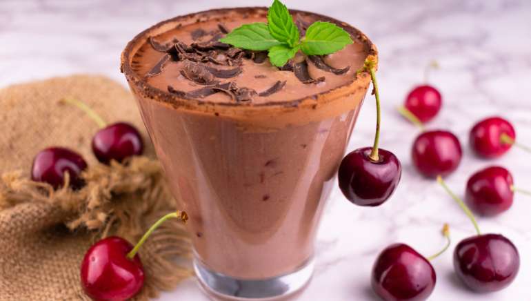 Čokoladno višnjev smoothie