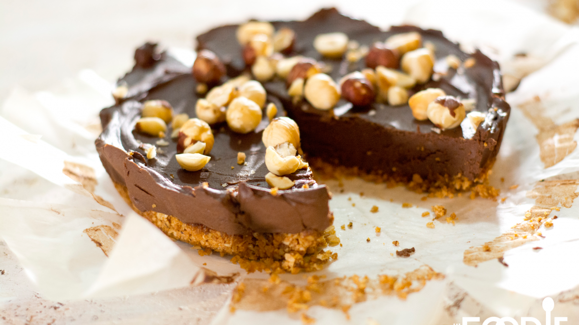 Veganska čokoladna pita iz sladkega krompirja